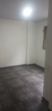Alugo casa na epaminondas  em vila