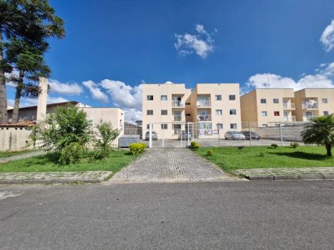 Apartamento com 3 dormitórios para alugar, 64 m² por R$ 1.300/mês - Jardim Jalisco - Colom