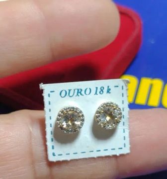 Par Brincos Zircônias 7 mm Ouro 18 Kilates Peso 1.9 Gramas                                