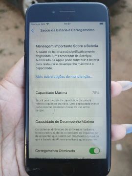 Vendo iPhone SE 2 geração 