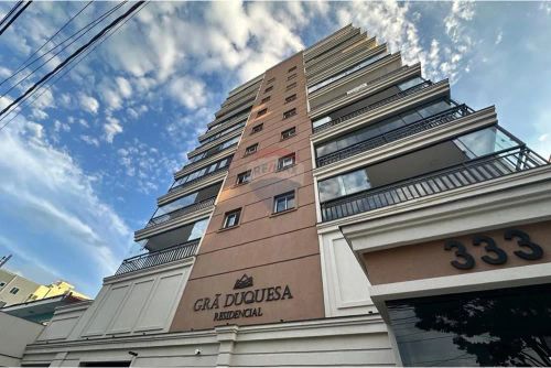 Apartamento com 3 suítes, varanda gourmet e 3 vagas