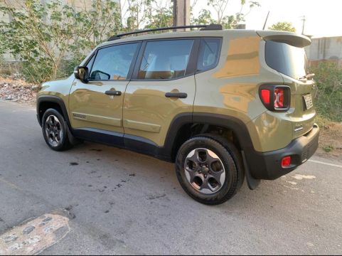 Jeep renegade Sport 4x4 disel