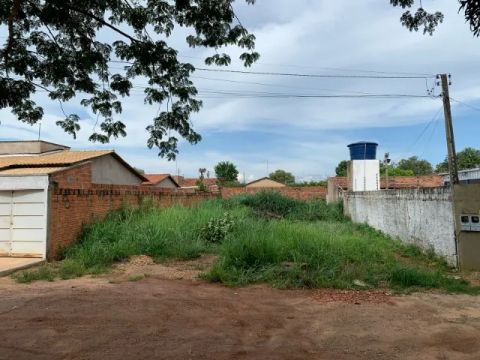 Lote Asfaltado em Taquaralto (375m²)