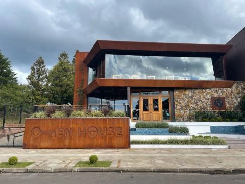 ÁREA COMERCIAL COM RESTAURANTE COMPLETO