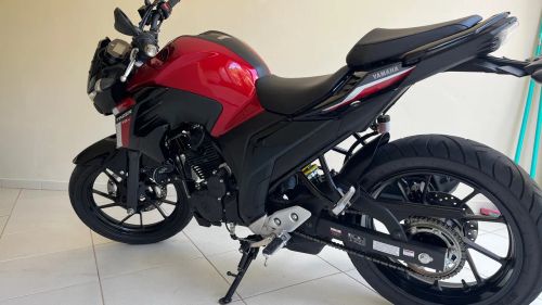 Yamaha Fazer FZ 250 2024 - Impecável moto nova apenas 6 meses de uso