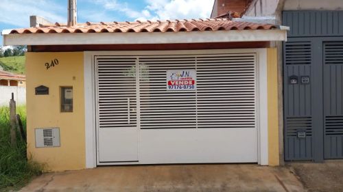 Casa  Nova  1  Dormitório  em  Piracaia - SP