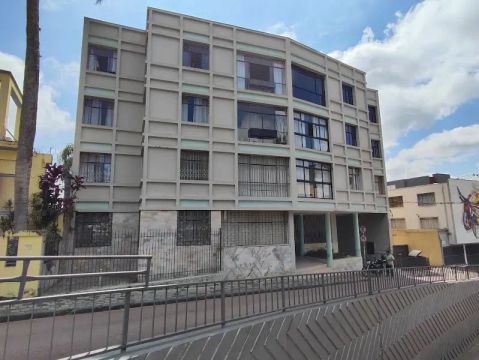 Apartamento com 3 quartos para alugar por R$ 1600.00, 111.00 m2 - SAO FRANCISCO - CURITIBA