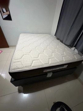 Cama Box Casal semi nova 