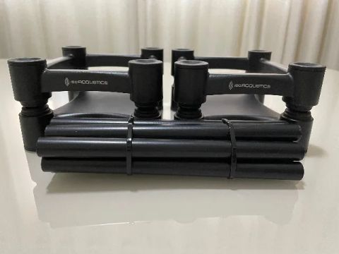 Isso Acoustics 130 isolador