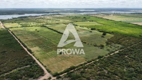 Fazenda as margens do lago de Sobradinho com 42 hectares, em Casa Nova-BA.