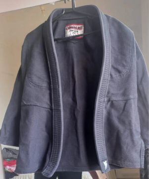 Kimono de jiu jitsu yamarashi preto m3
