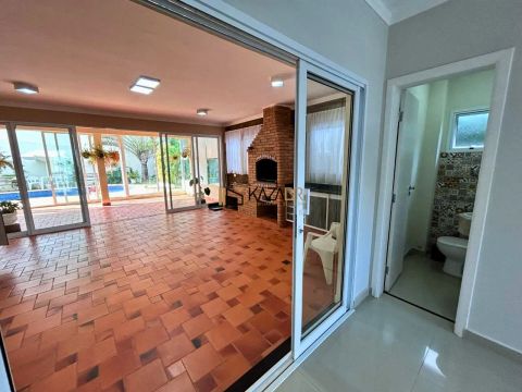 Imóvel para aluguel e venda tem 375 metros quadrados com 4 quartos em Vila Petrópolis - At