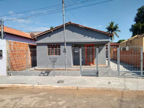Casa a venda, Vende-se Casa: Em Pedra Preta-MT Mato Grosso, próximo a Rondonópolis