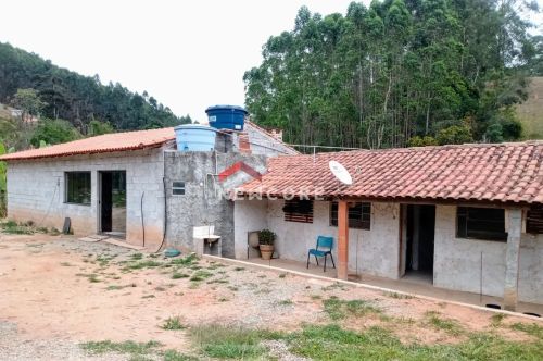 Chácara em rua - Bairro dos Mirandas - Salesópolis/SP