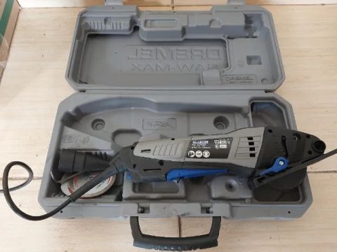 Mini-Serra Multiuso Compacta Dremel 220v