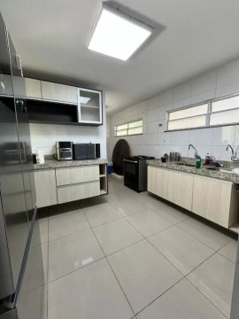 Imóvel para aluguel tem 301 metros quadrados com 4 quartos em Noivos - Teresina - PI