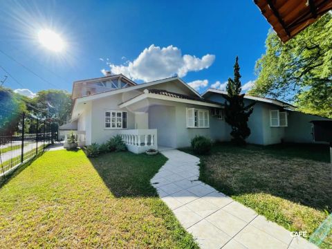 Casa 4 dorm Santa Lucia R$1.200.000,00 com permuta ou R$850.000,00 à vista!