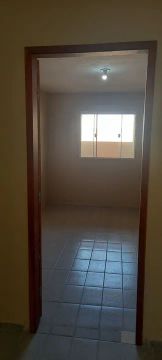 Casa para aluguel com dois quartos. 