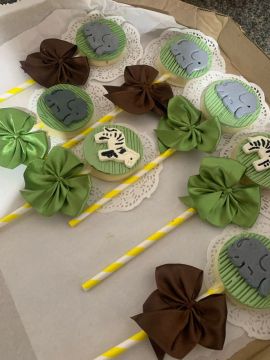 Doces personalizados fazemos Todos os temas 