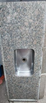 Pia de Granito com cuba inox em ótimo estado!