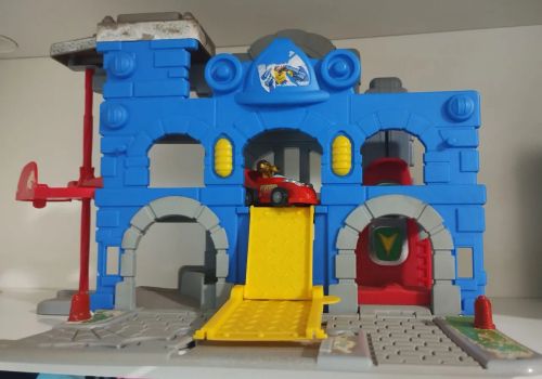 Pista Maleta Chuck + Pokémon 