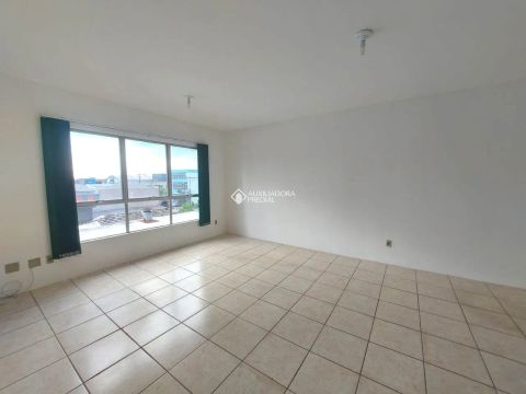 Duas salas comerciais com 66 m²