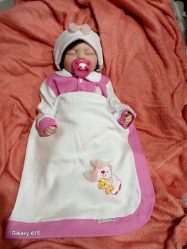 Bebê Reborn silicone sólido 