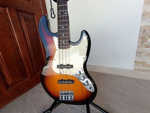 Baixo Michael 4c jazz Bass regulado e blindado 