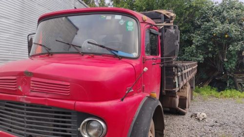 Vendo caminhão 1113 trucado.