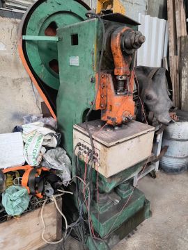 Prensa hidráulica industrial usada