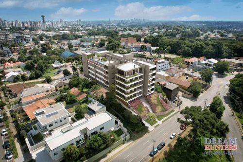 Apartamento de 112.53m² no bairro Mercês, com 3 quartos (3 suítes), 4 banheiros e 2 vagas 