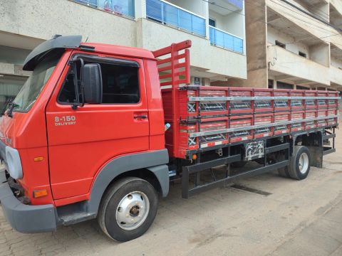 Caminhão Volkswagen 8-150 Delivery