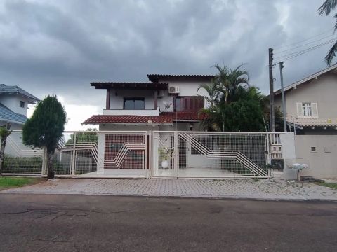 Casa para Locação 4 Quartos, 1 Suite, 3 Vagas, 280M², Presidente Médici, Chapecó - SC
