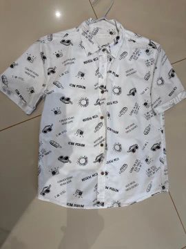 Camisa Zara - 10 anos -  Branca com Desenhos