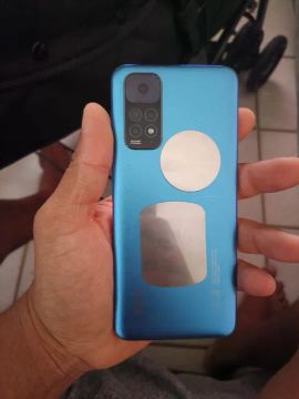 Redimi 11s. 128 gb 4 rm