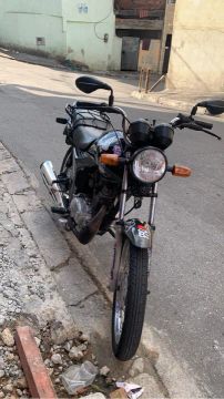 Moto em ótimo estado