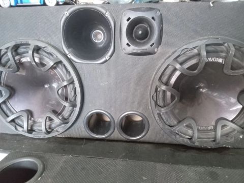 Caixa de Som Automotiva Bravox