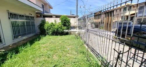 Casa térrea no Jd. Bonfiglioli com 3 quartos, 1 suíte, 3 vagas. FL23