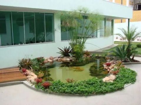 Lagos artificiais e cascatas 