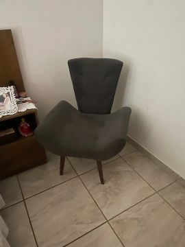 Poltrona Moderna Cinza