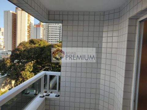 Apartamento em Vila Adyana - São José dos Campos