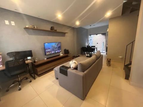 Sobrado à venda no Condomínio Residencial Gonçalves, em Sorocaba-SP.