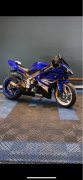 Yamaha YZF-R1 2008 impecável 