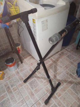 Pedestal de teclado musical
