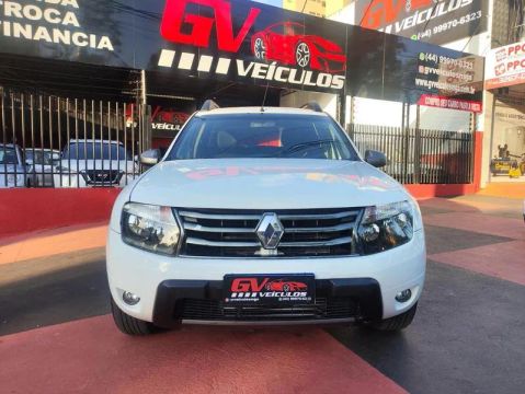 RENAULT DUSTER AUT FLEX  4X2 2015