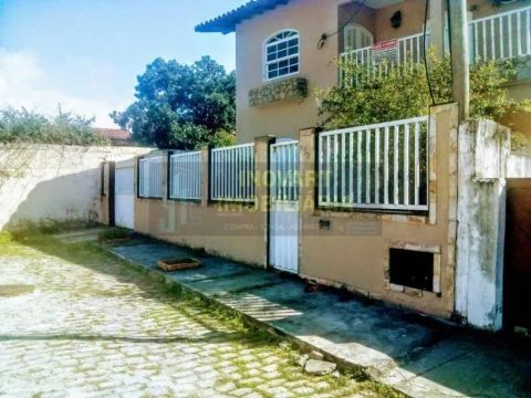 Imóvel para venda tem 300 metros quadrados com 5 quartos em Centro - São Pedro da Aldeia -