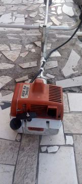 Roçadeira Stihl FS 220