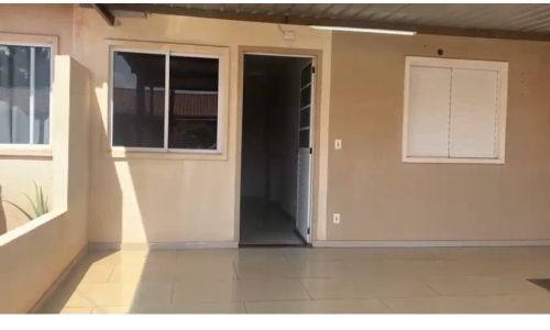 Vendo casa com área gourmet 