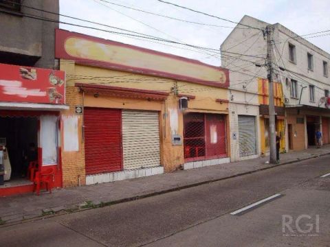 Terreno nas imediações da Farrapos, Bairro São Geraldo, Porto Alegre, medindo 11mx33m mais