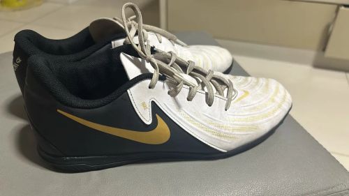 Chuteira Nike phatom - Tamanho 40